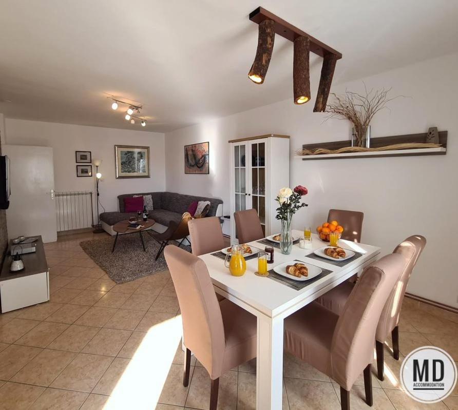 Apartment Valery Pola Esterno foto