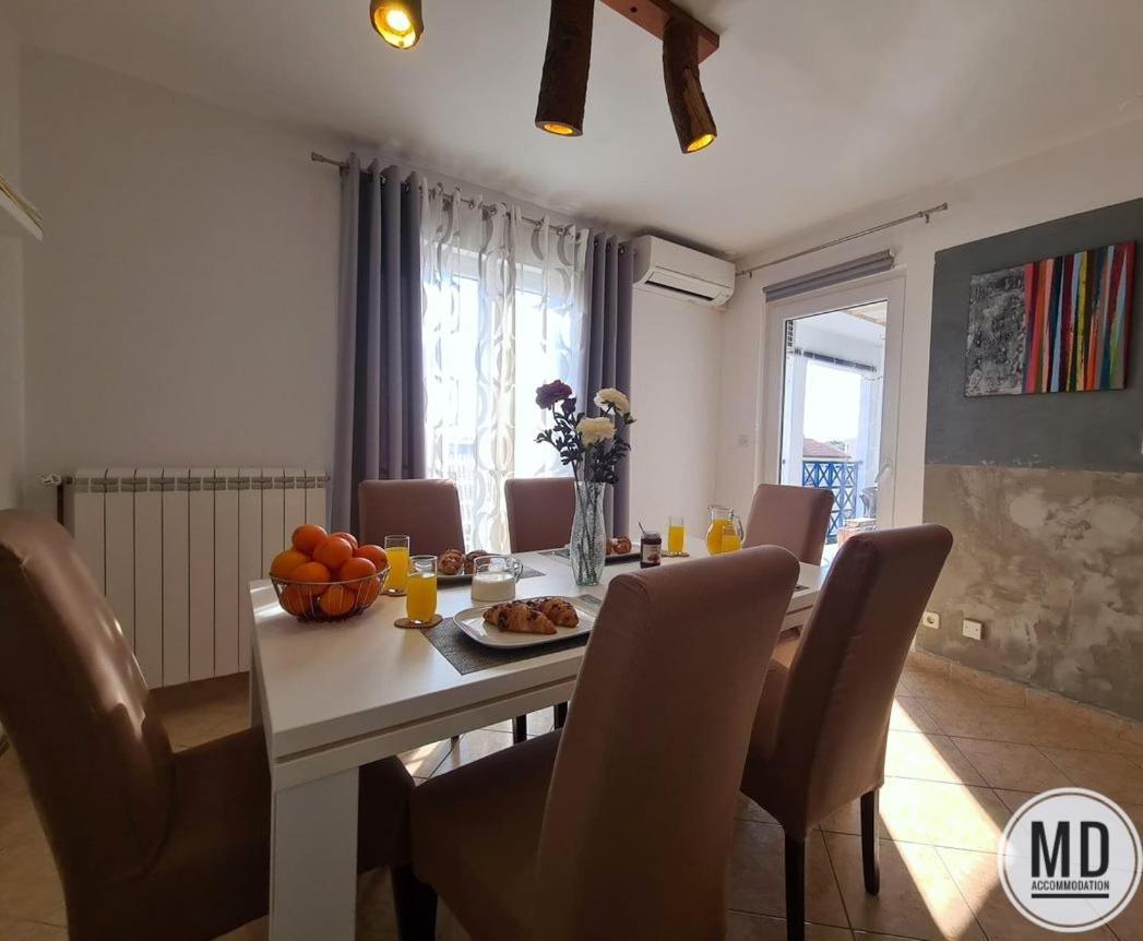 Apartment Valery Pola Esterno foto